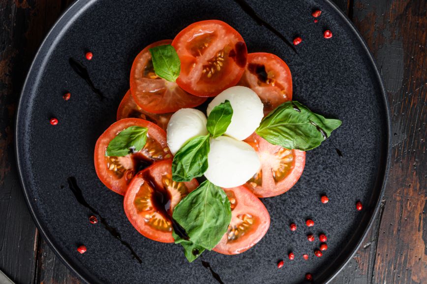 caprese with BBQ-sauce BBQ sauce